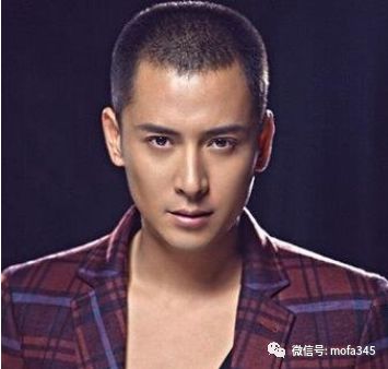 男士显成熟又帅气短发，韩栋超短圆寸发型演绎阳刚气质