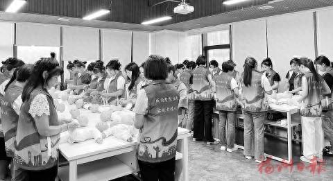 月嫂圈里，来了“85后”大学生