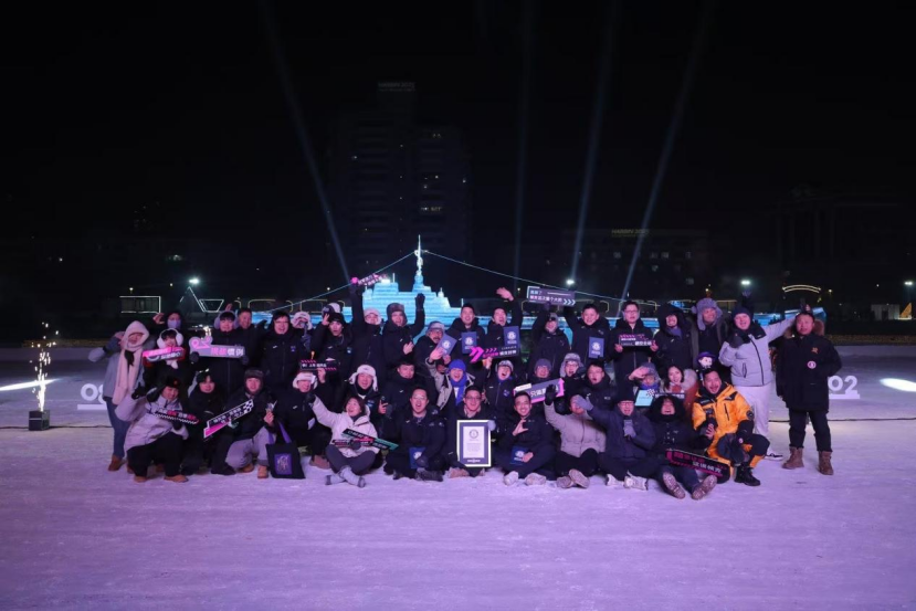 松花江上挑战吉尼斯世界纪录 领克汽车以冰雪之名“燃战冰城 献礼亚冬”