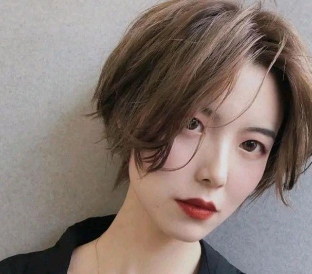9款大脸颧骨高适合发型