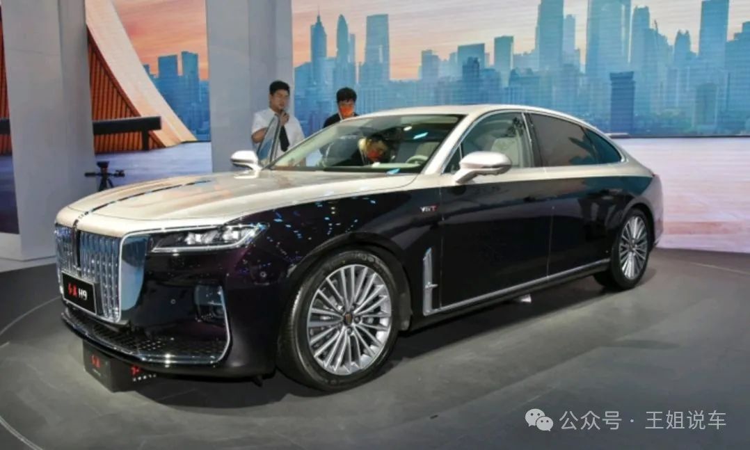 50万选择红旗H9，还是宝马5系？修车师傅：开10万公里就懂了