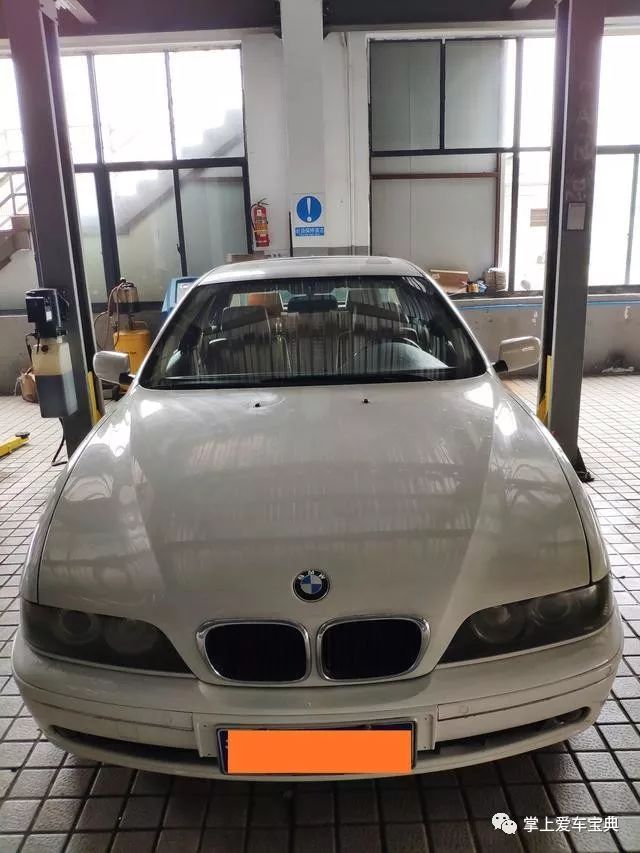 20万公里的老款宝马5系大维修，维修师傅：简直在烧钱