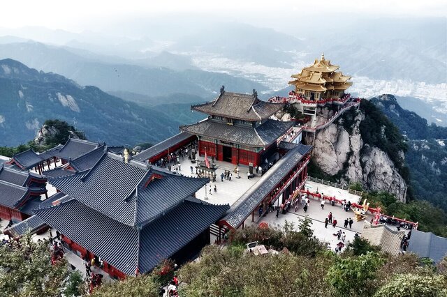 洛阳十大著名山峰 洛阳著名的山排行榜 洛阳爬山去哪里好