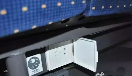 列车上可以充电？列车用电是怎么来的