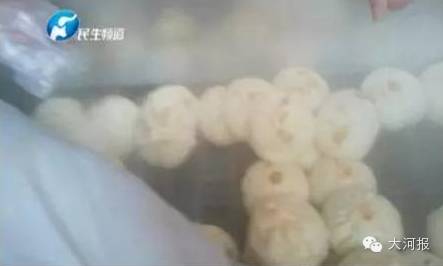 小心！街边卖的包子、蒸饺，里面的馅很可能是用这玩意儿做的！太恶心了