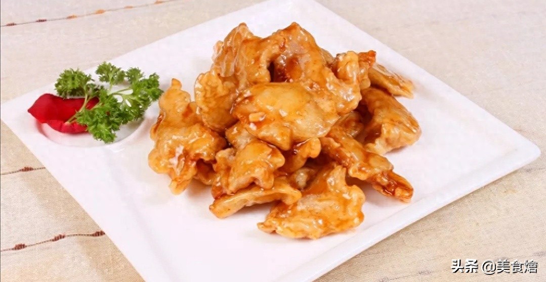 抓炒里脊，大火爆炒，锅气十足，略带小酸甜口