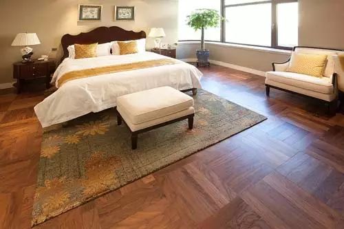 地板安装翻新、打蜡步骤大全！！