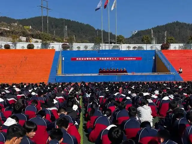 湖北来凤：开展“全国中小学生安全教育日”消防主题宣传活动