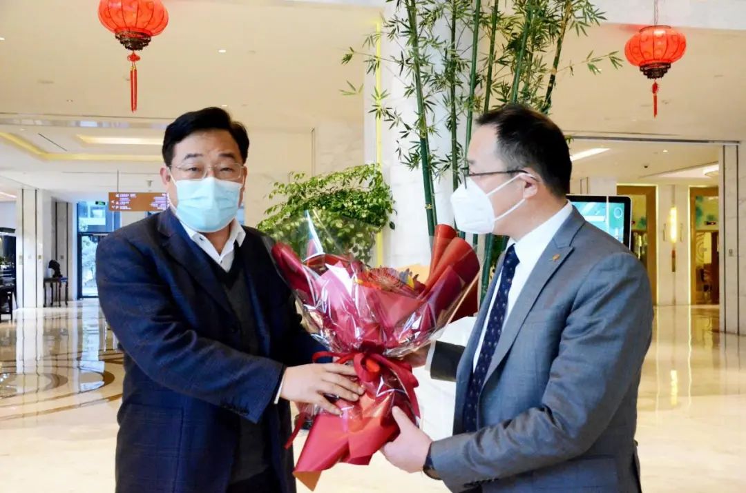 集团党委书记、董事长陈祝毅到杭州望湖宾馆走访调研慰问